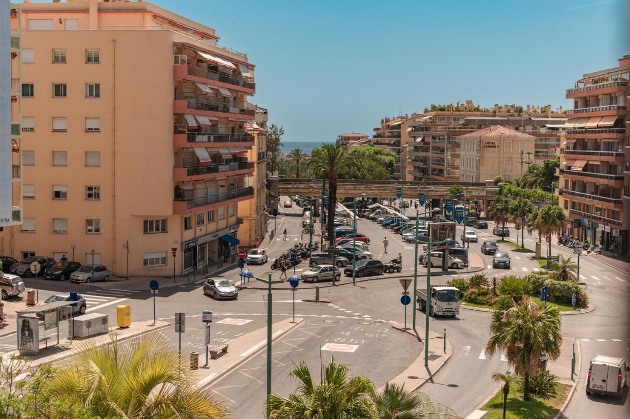 Superbe appartement rénové au centre ville de Menton Exterior foto