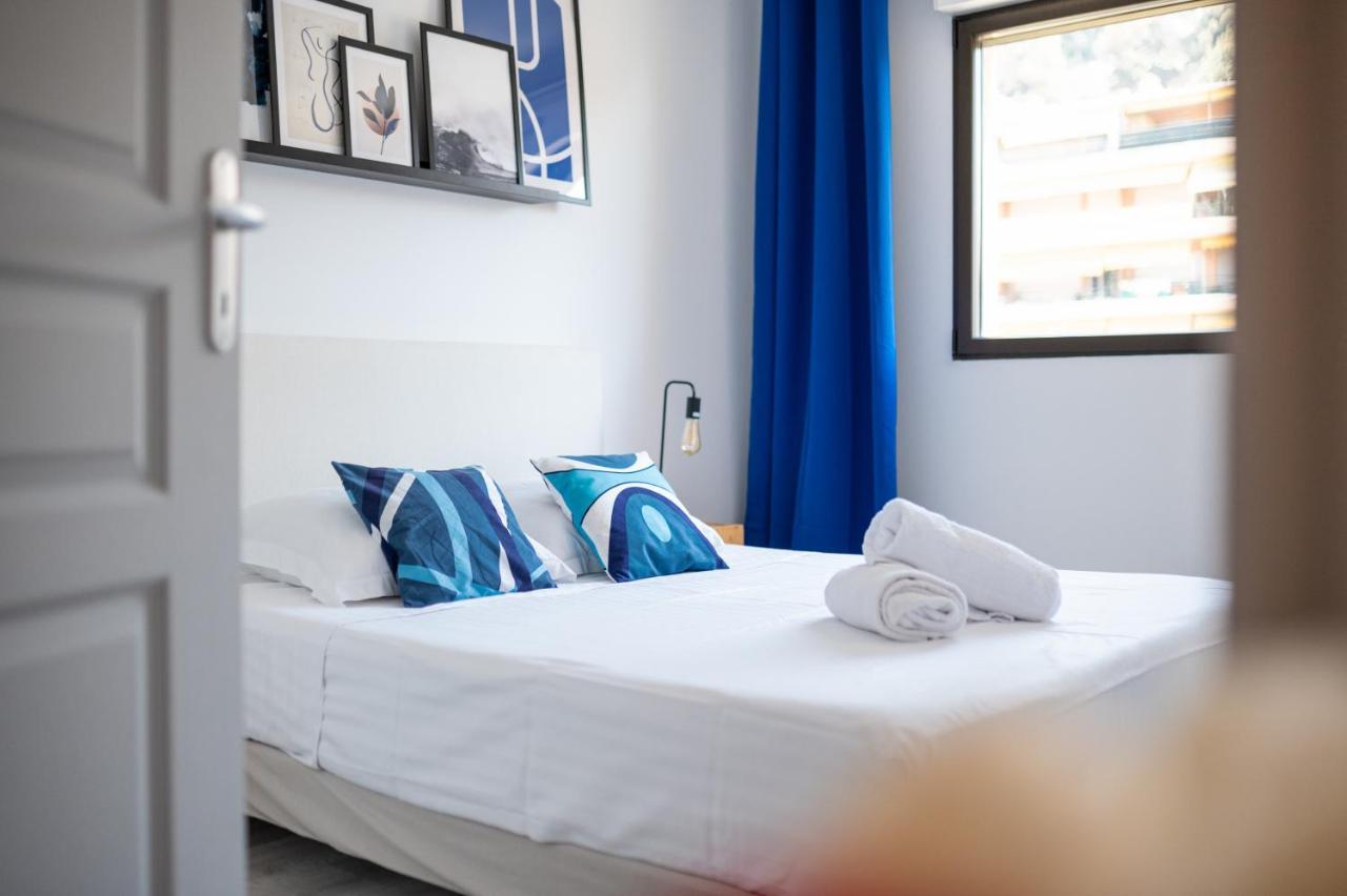 Superbe appartement rénové au centre ville de Menton Exterior foto
